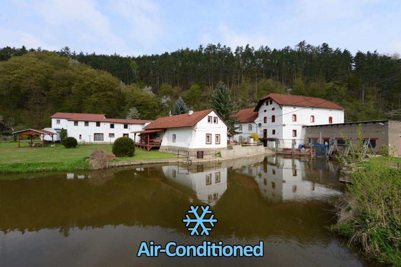 Ferienwohnung Cechuv Mlyn Hrebecniky Exterior foto